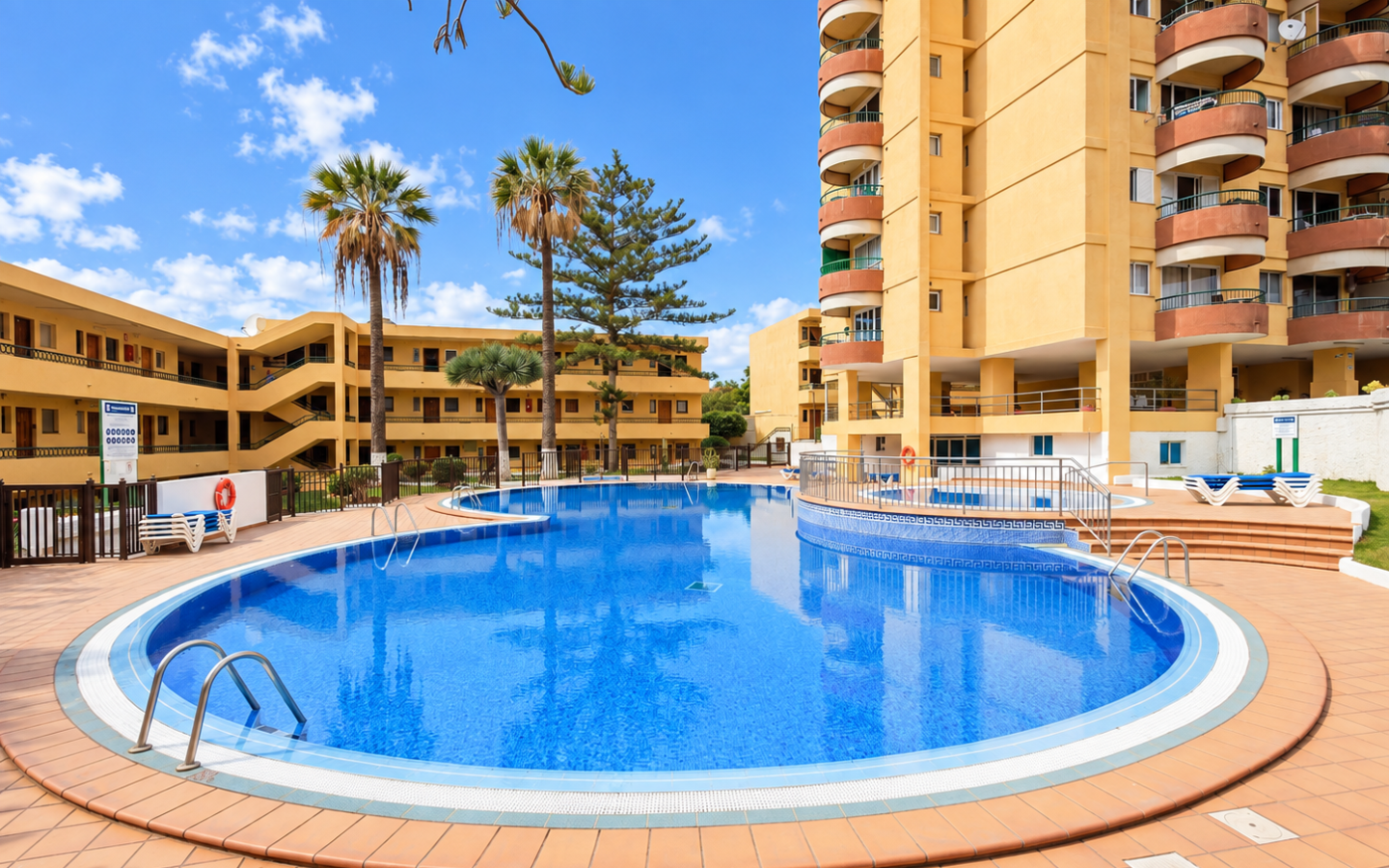 Your Renovated Seaside Retreat: Pool Views and Barrier-Free Comfort!